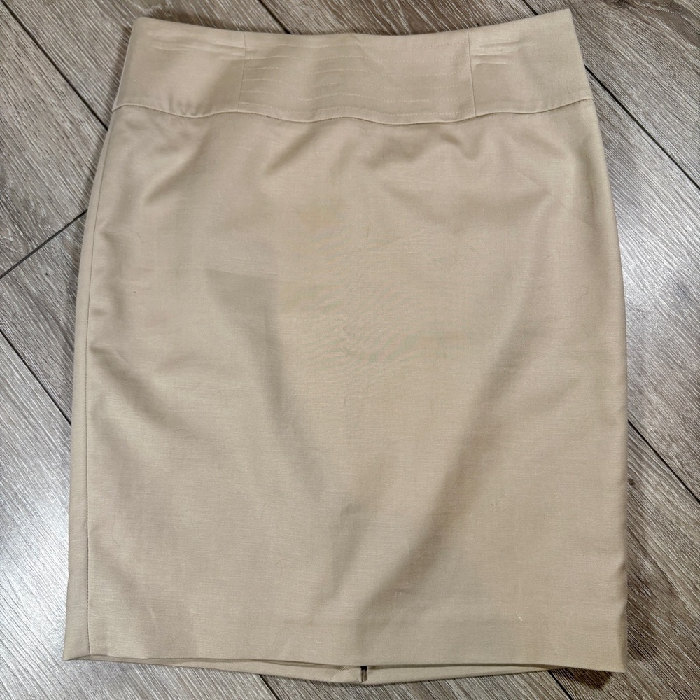 NWT Banana Republic Tan Pencil Skirt Size 6
